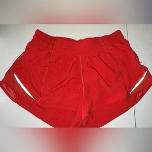 Lululemon hottie hots 2.5in